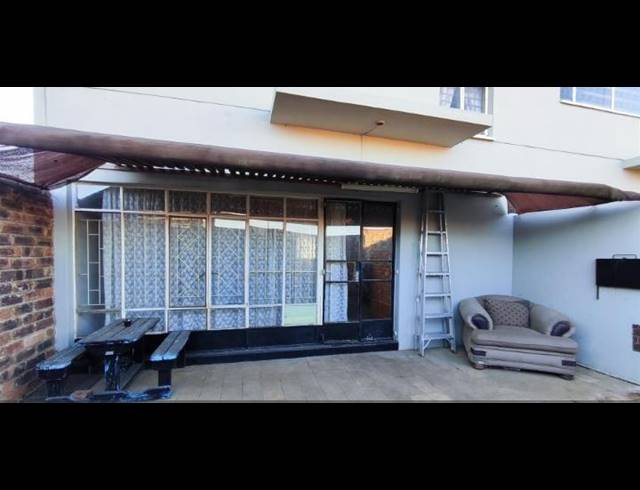 3 BEDROOM APARTMENT FOR SALE IN WITFIELD